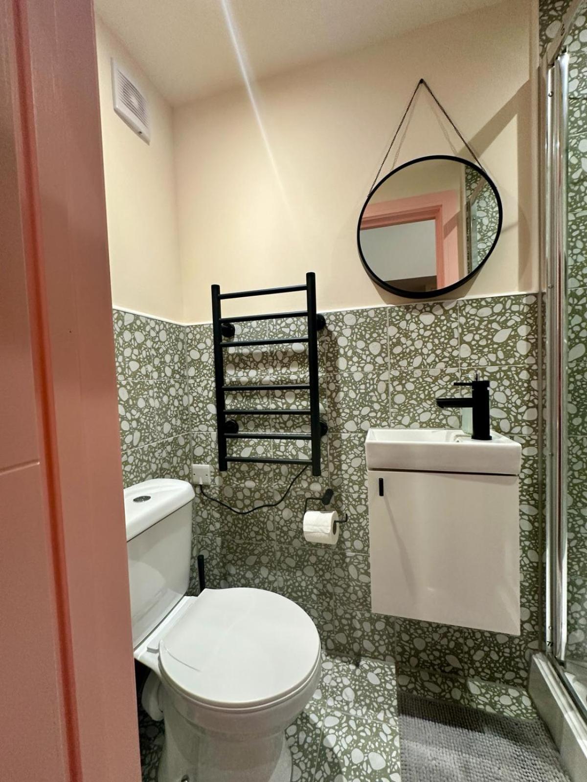 Cozy En-Suite Loft In Trendy Local Londra Dış mekan fotoğraf