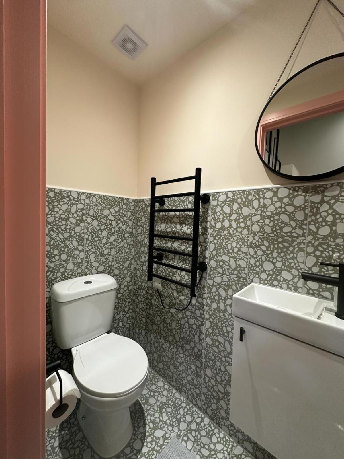 Cozy En-Suite Loft In Trendy Local Londra Dış mekan fotoğraf