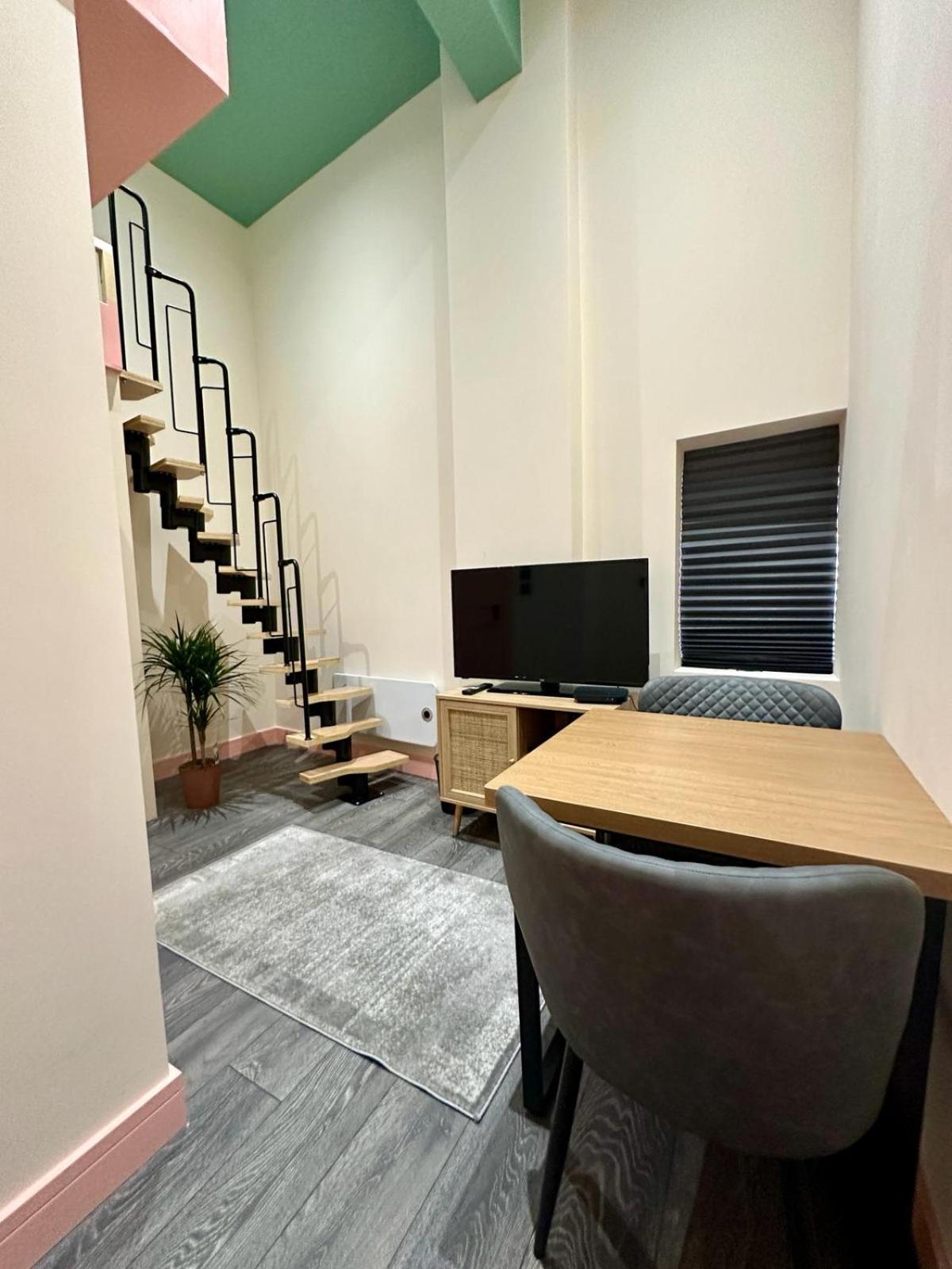 Cozy En-Suite Loft In Trendy Local Londra Dış mekan fotoğraf